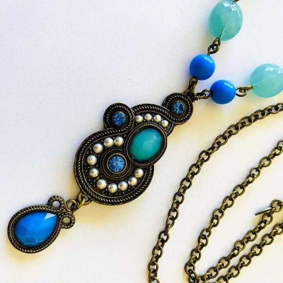 Vintage Avon Blue Beaded Pendant Necklace – Turquoise & Aqua Glass Beads, Boho S - Picture 5 of 8
